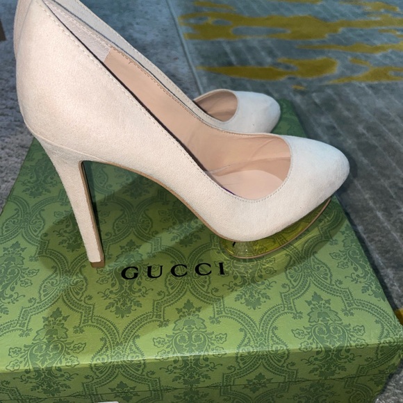 Brand new J Lo platform - Picture 8 of 12